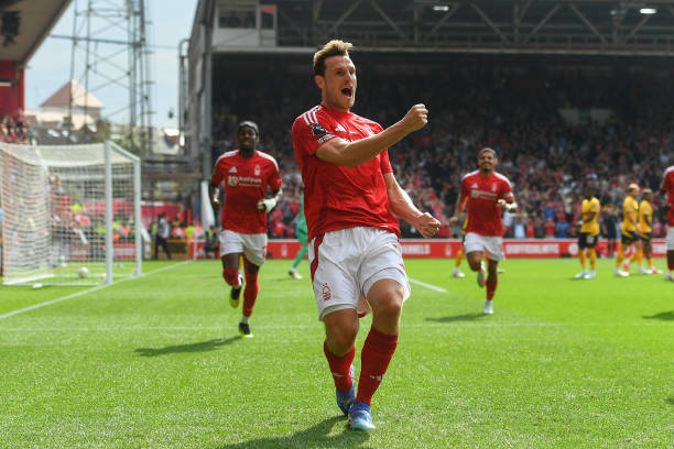 外枪击中受 外枪击中受