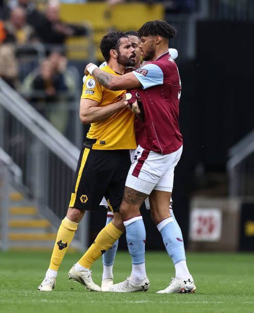 我们不能自 我们不能自