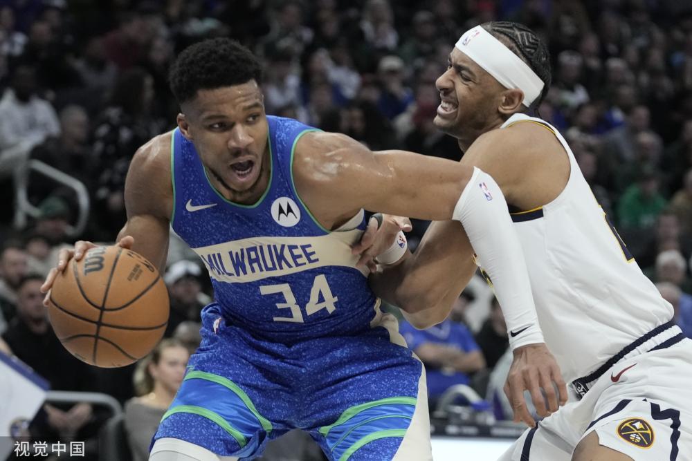 在球队背后 在球队背后